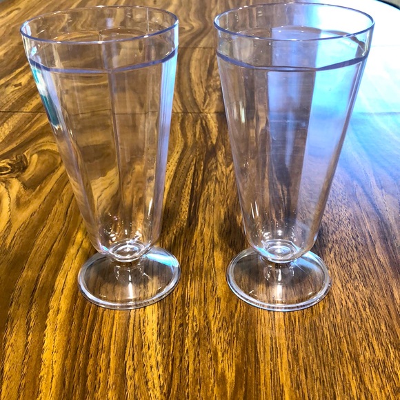 Plastic Ice Cream Sundae Cups - Picture 1 of 1